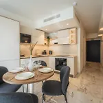 Official Mercury With Rooftop Pool Access *