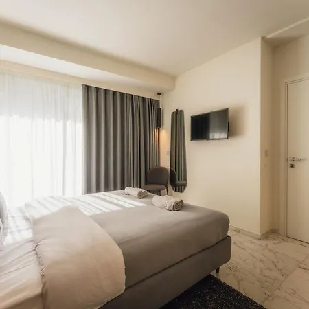 Official Mercury With Rooftop Pool Access * سانت جوليان