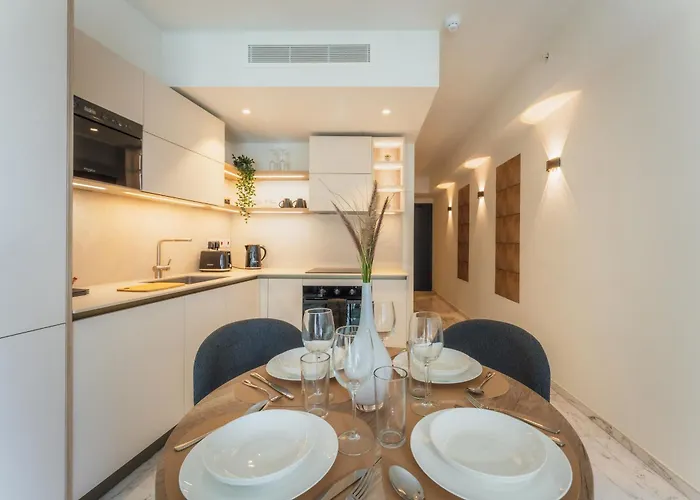 Official Mercury With Rooftop Pool Access Διαμέρισμα Saint Julian's