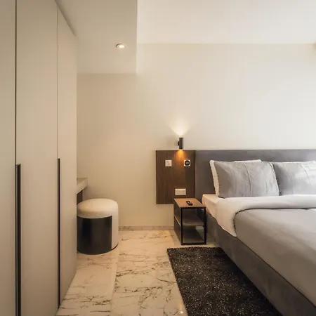 Official Mercury With Rooftop Pool Access Appartement *