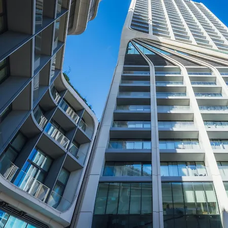 Official Mercury With Rooftop Pool Access Appartement