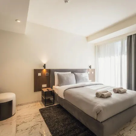 Official Mercury With Rooftop Pool Access Appartement *