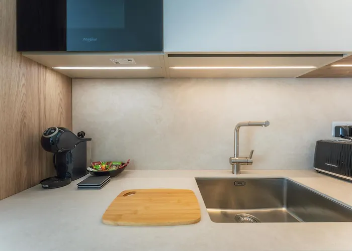 Official Mercury With Rooftop Pool Access Appartement San Ġiljan