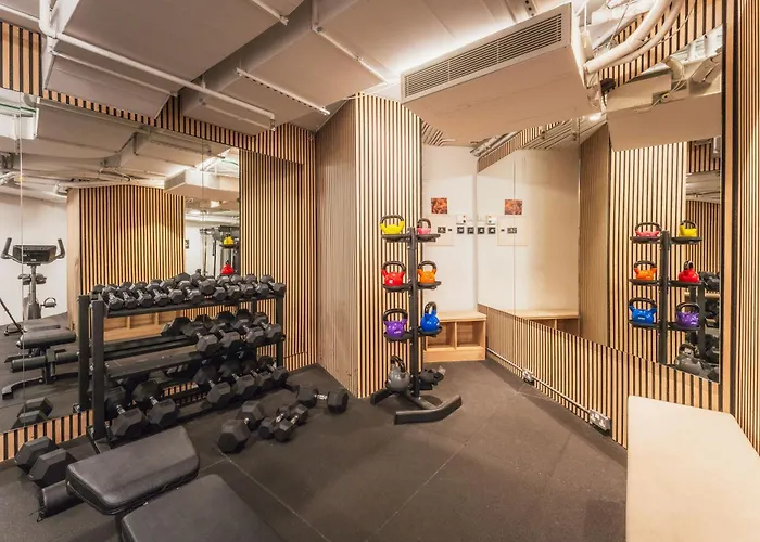 Official Mercury With Rooftop Pool Access San Ġiljan