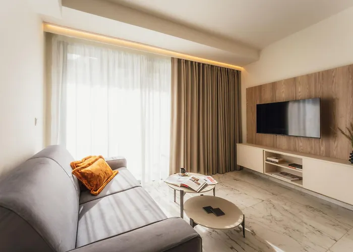 Official Mercury With Rooftop Pool Access San Ġiljan